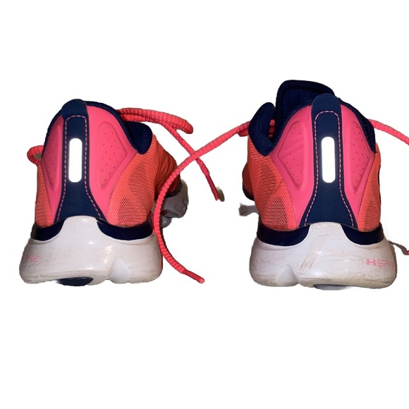 (3-24) Under Armour MPZ spine women’s size 7 sneakers - Picture 4 of 6